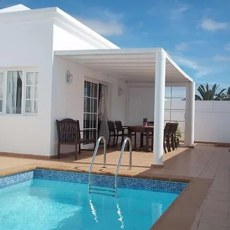 Sleeps 6 Pool Wifi 빌라